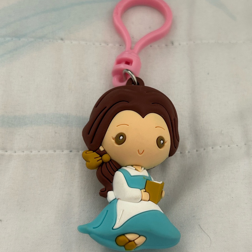Disney Figural Bag Clip Series 31 Belle Figure Reading